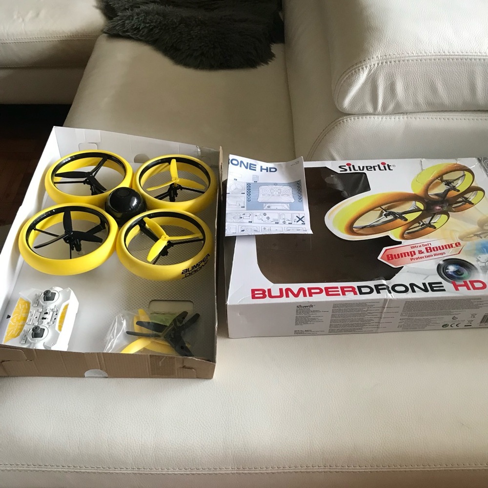 New SILVERLIT BUMPER DRONE HD No.84813 Offers accept. Willing to negotiate